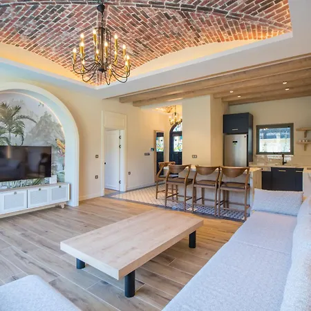 Aura Apartment